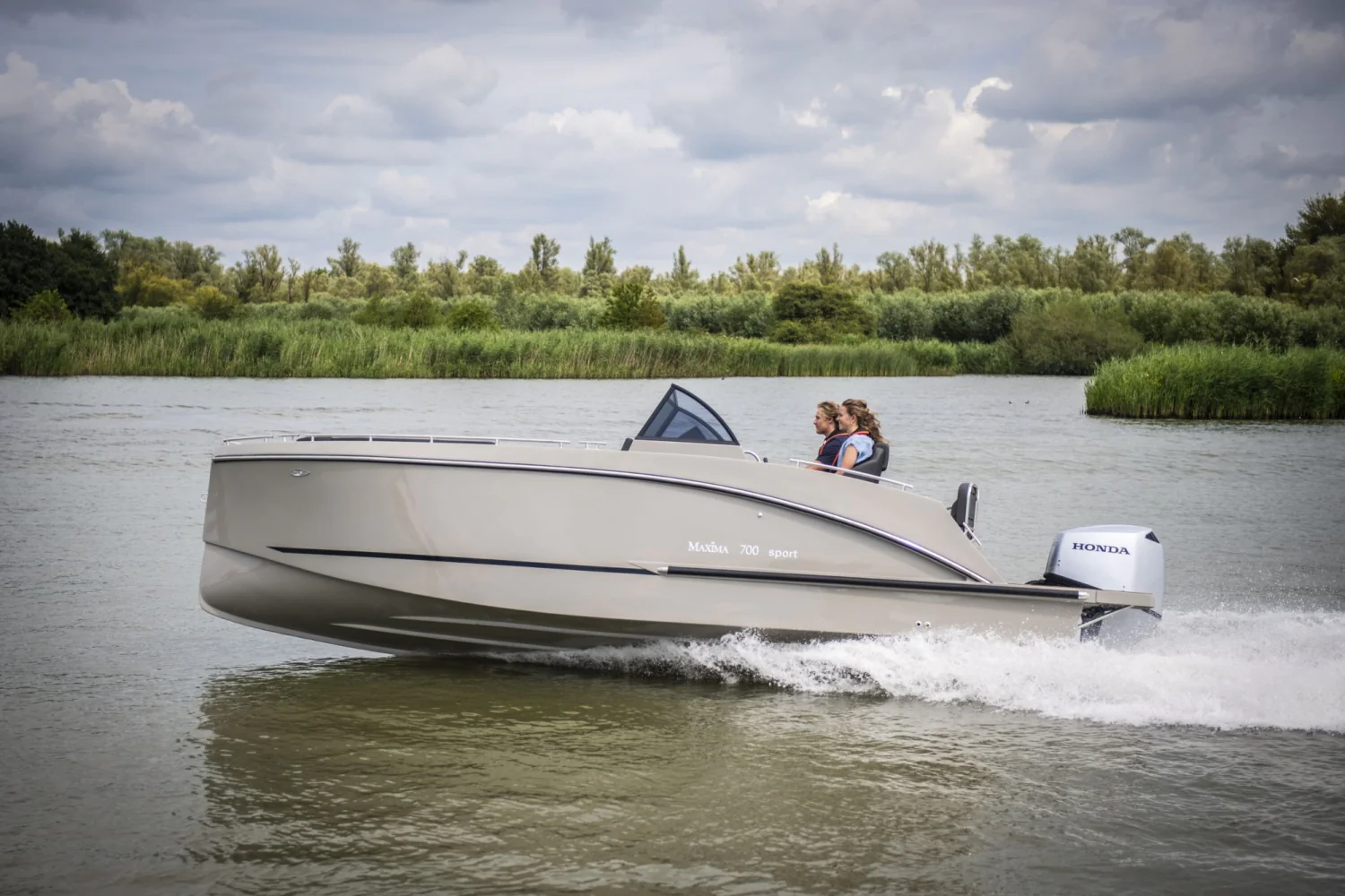 Maxima 700 Sport Varend2608202417303766cc9f9d0baa3 1500X1000