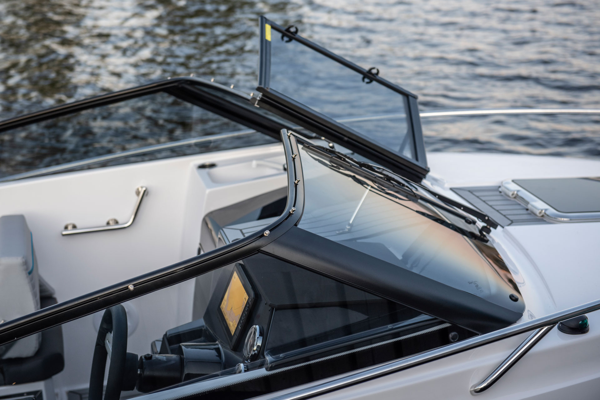 Bella 640 DC 181 MY22