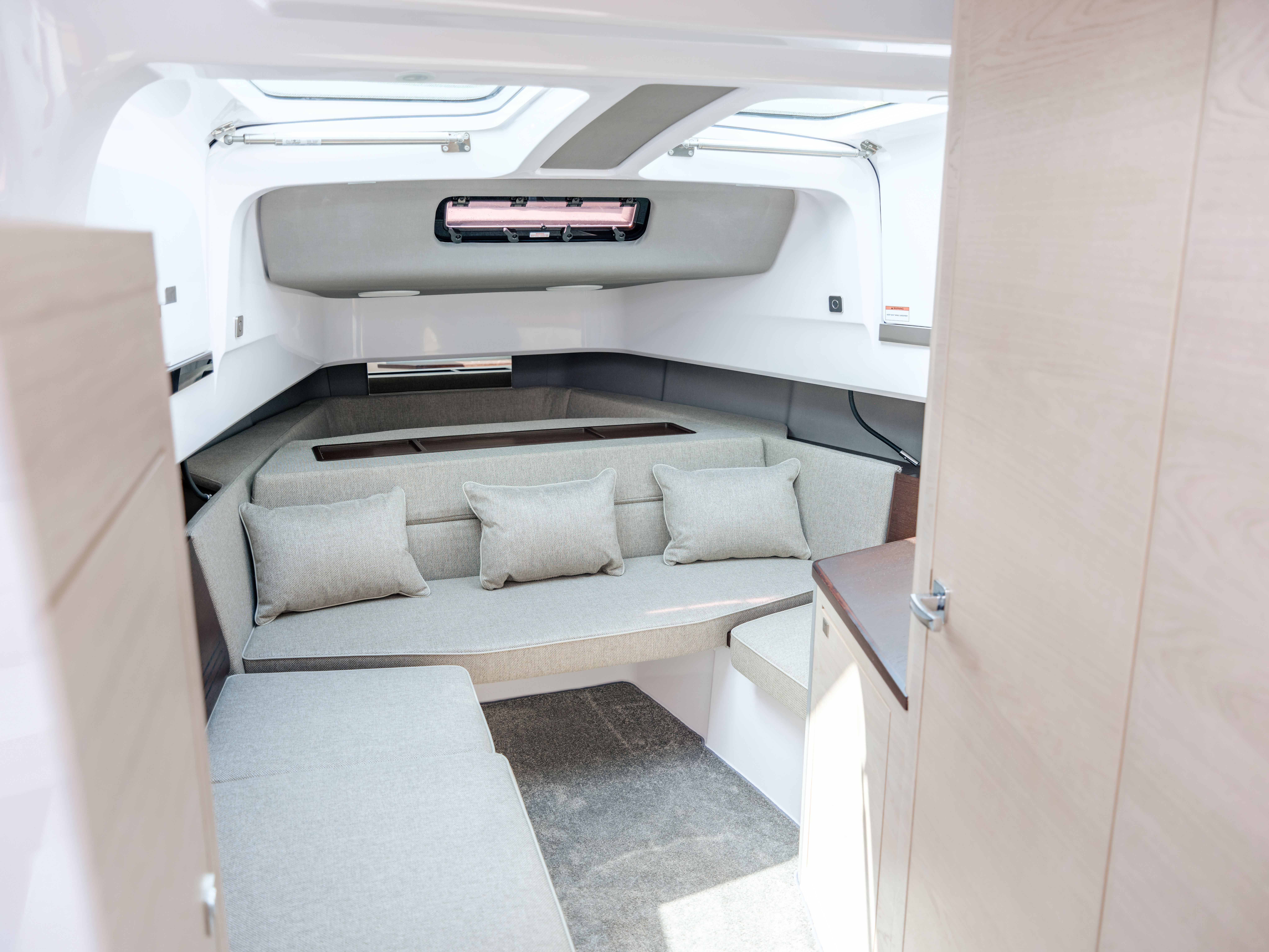 Axopar 45 Sun Top MY24 DSCF5702