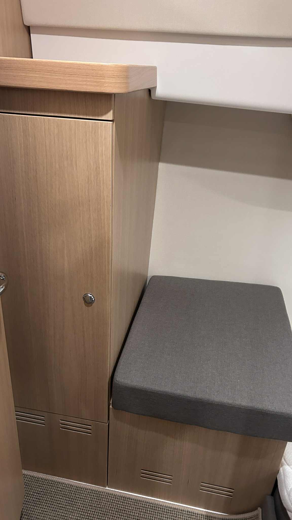 D62b73dc 9C29 4923 8917 83D96d5c28cd