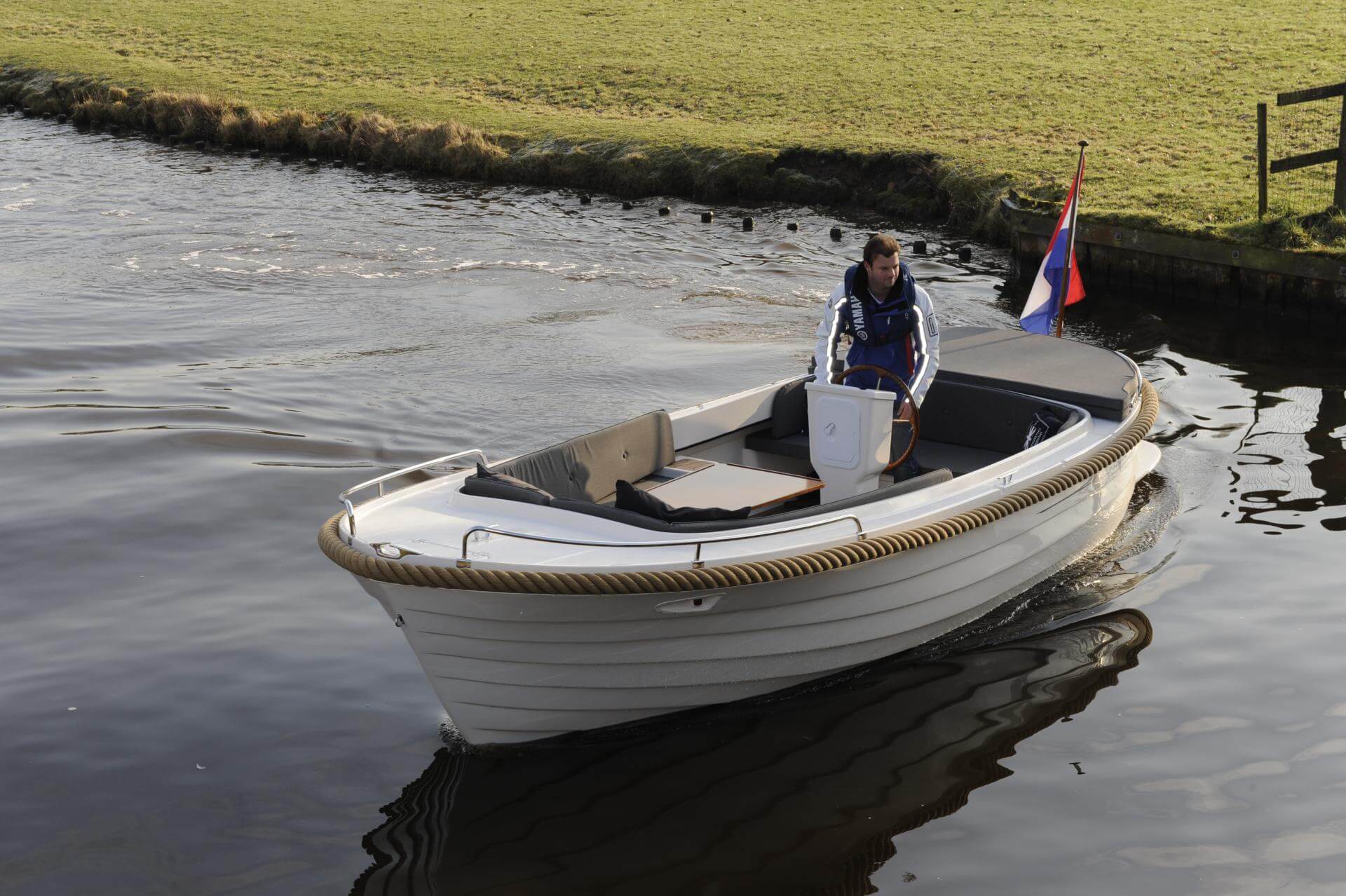 YM 2011 Crescent 21 90