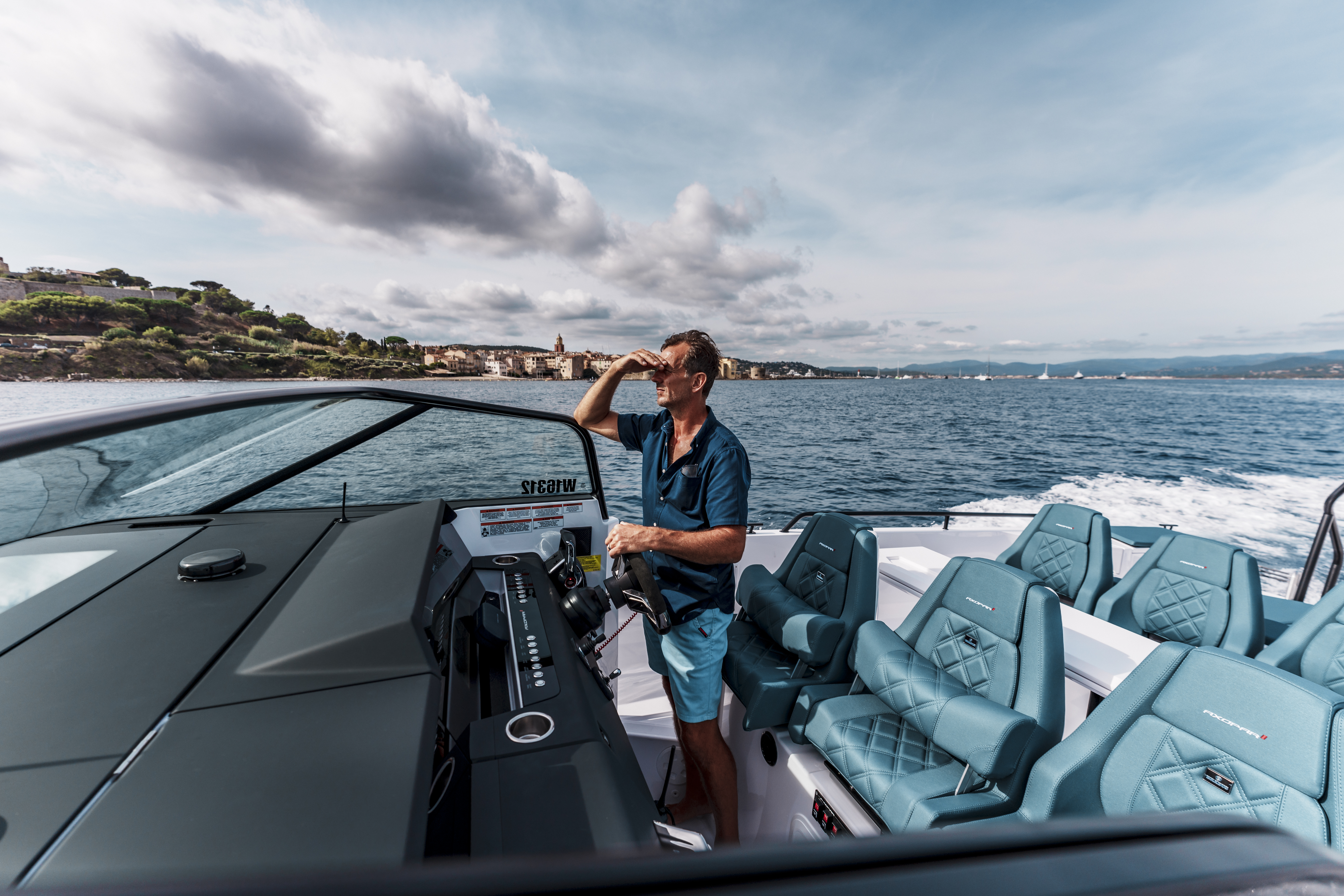 Axopar 37 Spyder MY2023 A7 08047