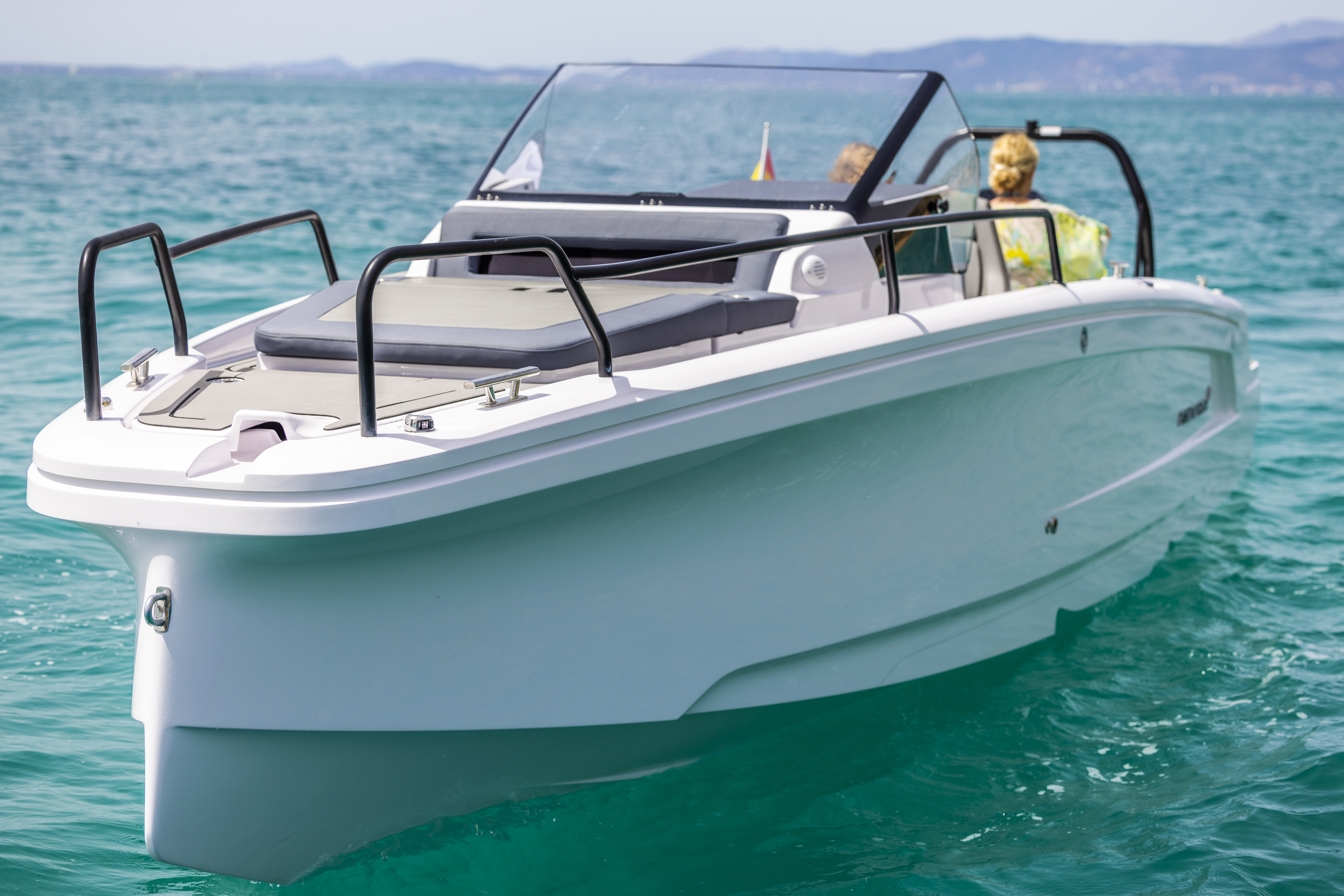 Axopar 25 Cross Bow C4A3399