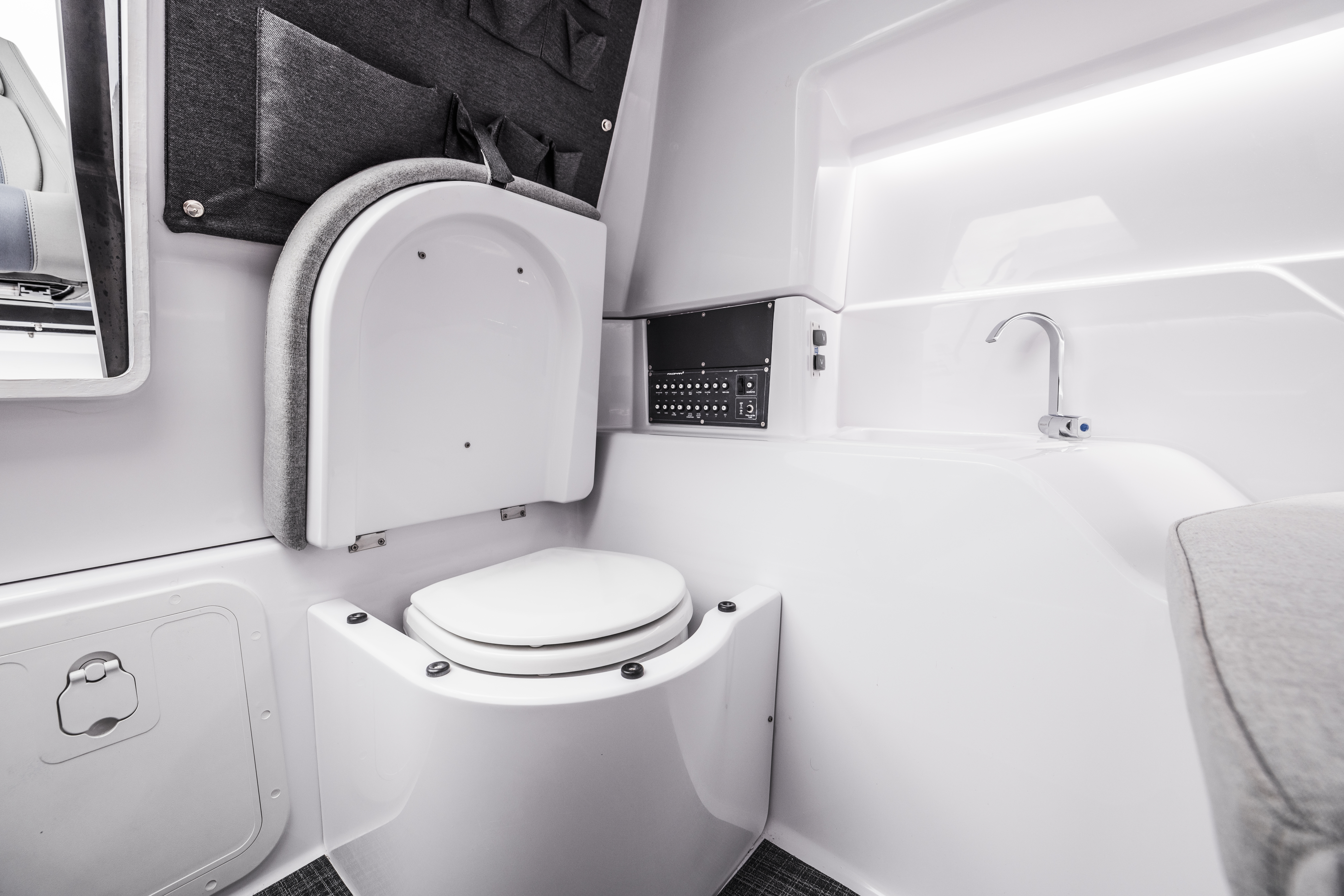 Axopar 25 TT C4A7520