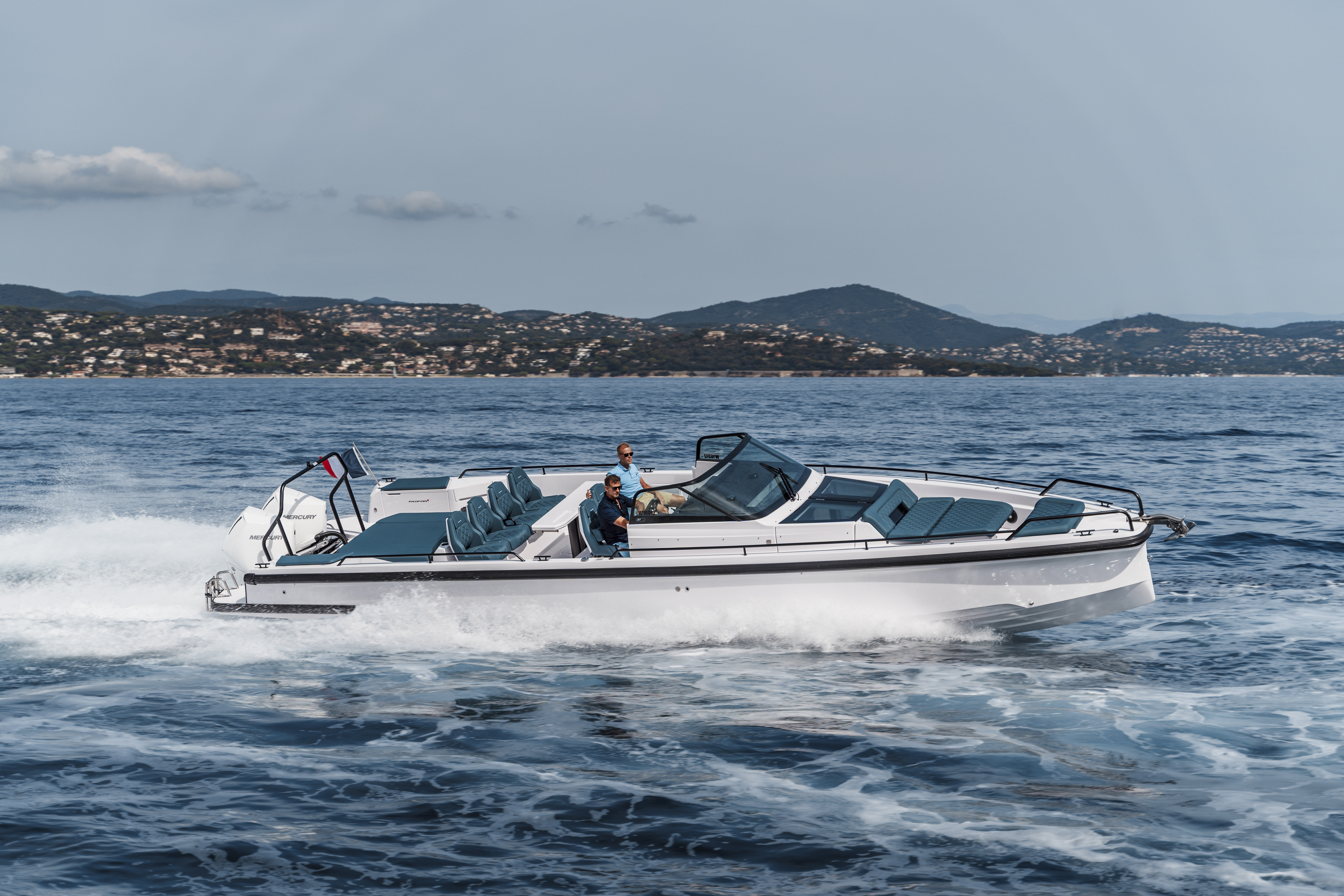 Axopar 37 Spyder MY2023 A7 08174