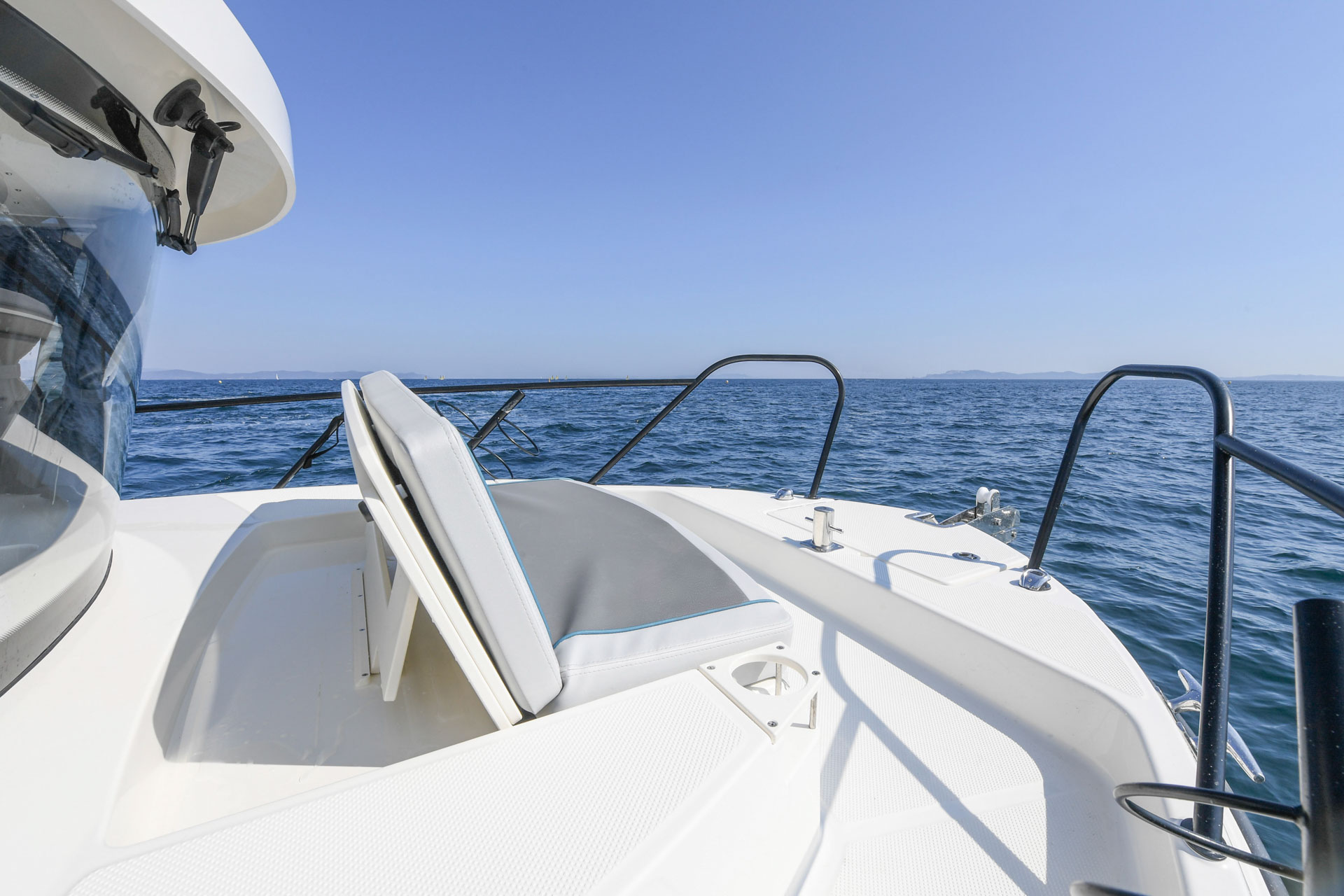 Quicksilver 805 Pilothouse (17)