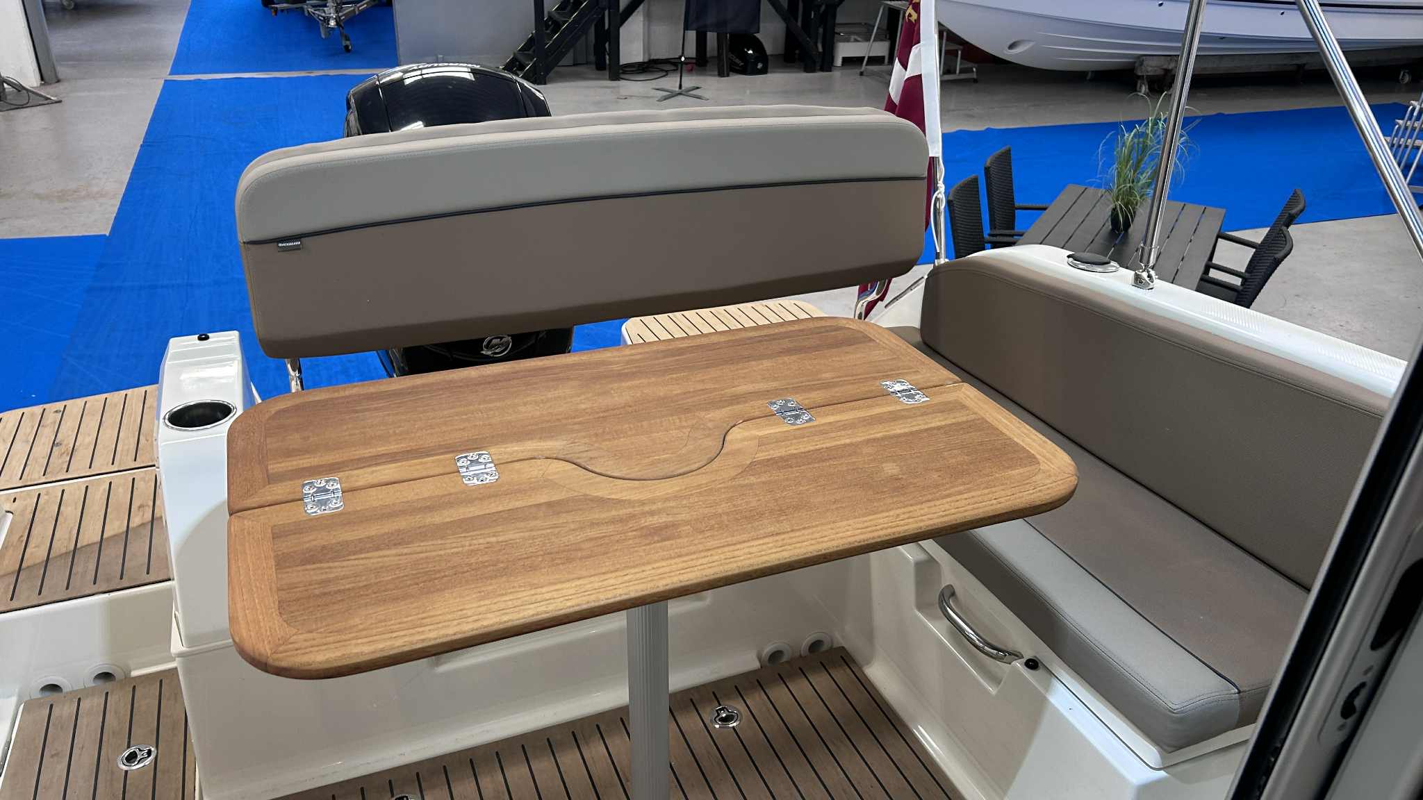 1Fe8acb7 03Ac 4C33 87Ac 7Fd6d9458bc4