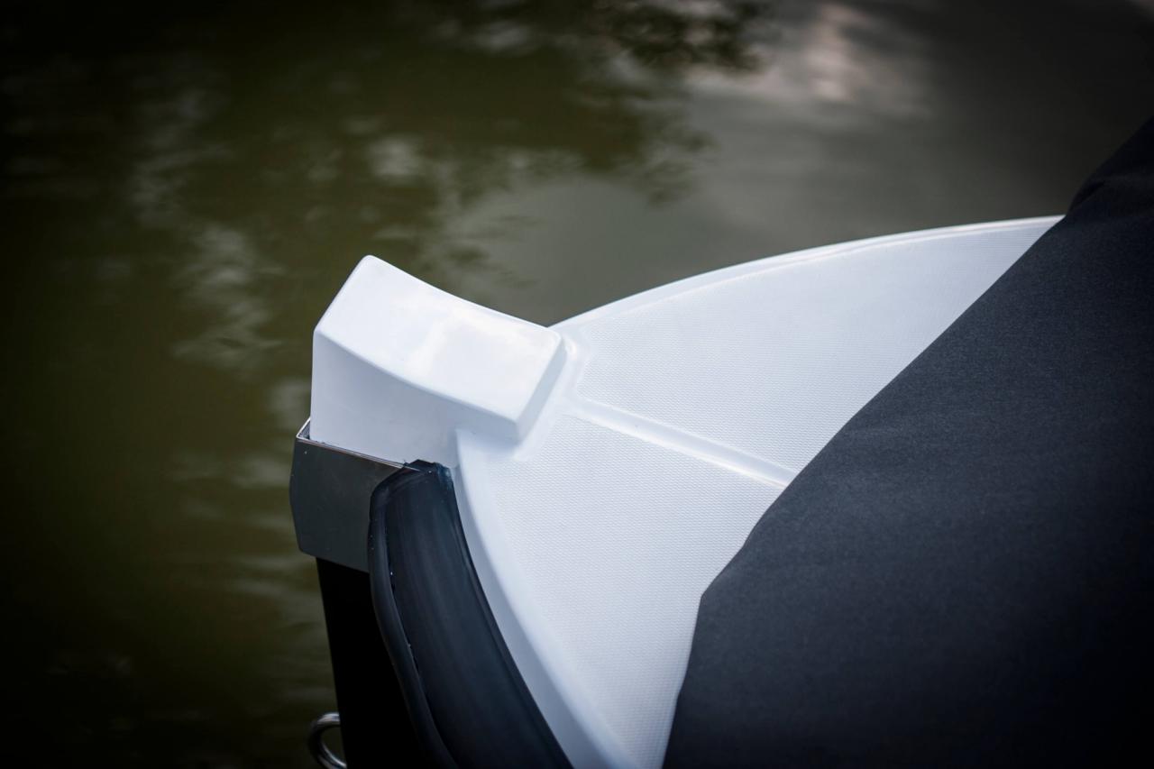 Maxima 650 Lounge (15)