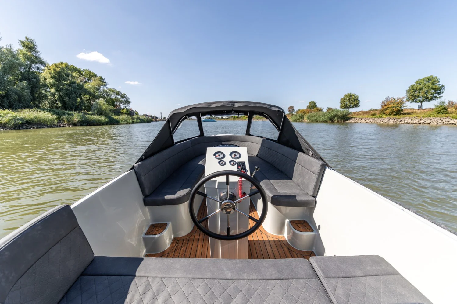 2026 08 24 Guy Fleury Maxima Boats Maxima 600 22280820261205476A915d7b0a76c 1499X1000