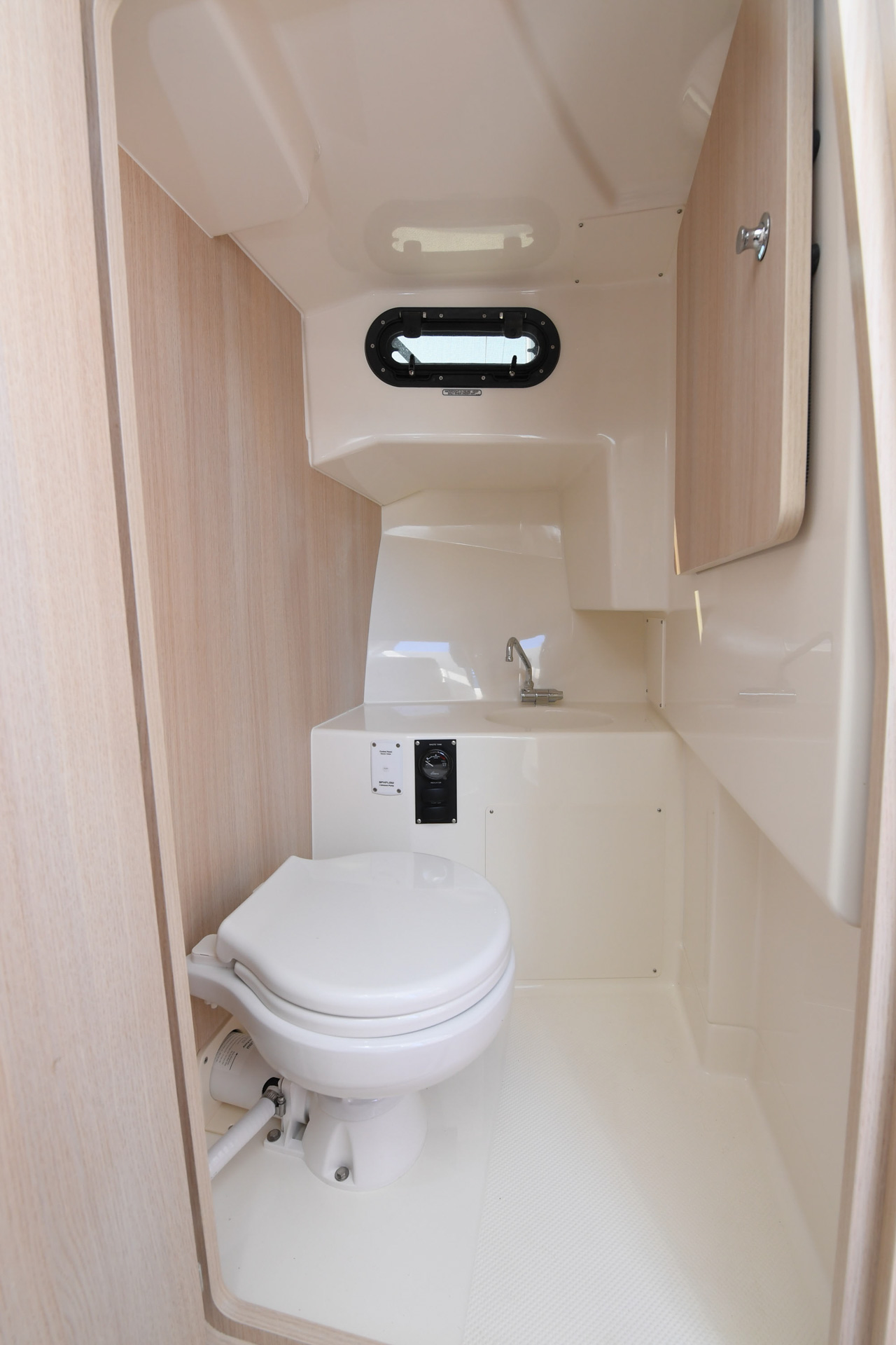 Quicksilver 805 Pilothouse (21)