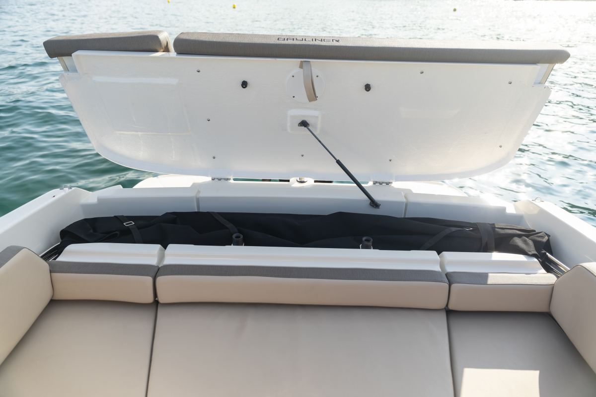 Bayliner Vr6 Ob Cuddy 12 1200