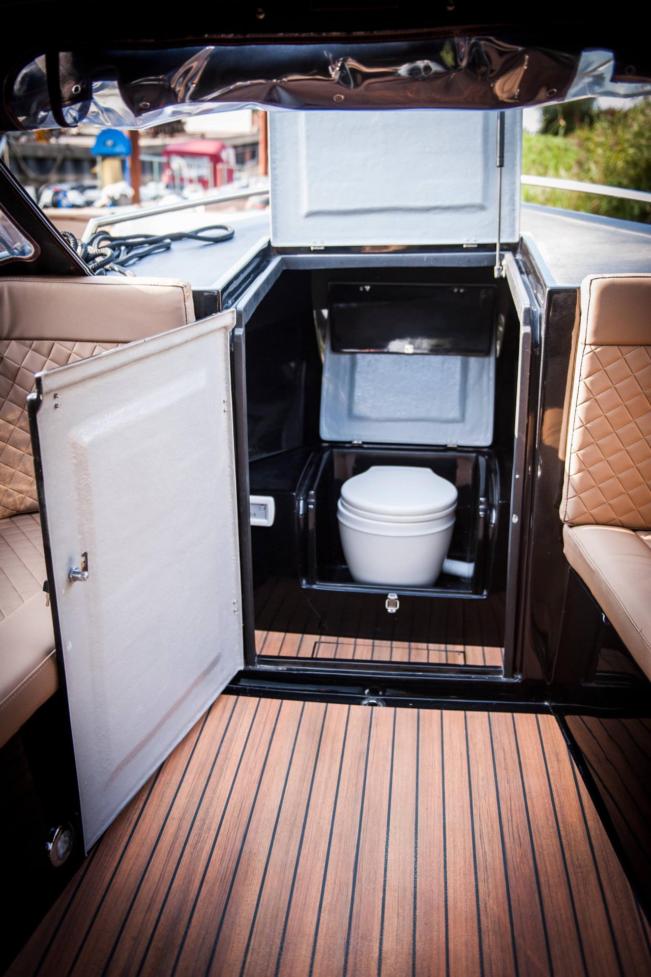 Maxima 750 Lounge (1)