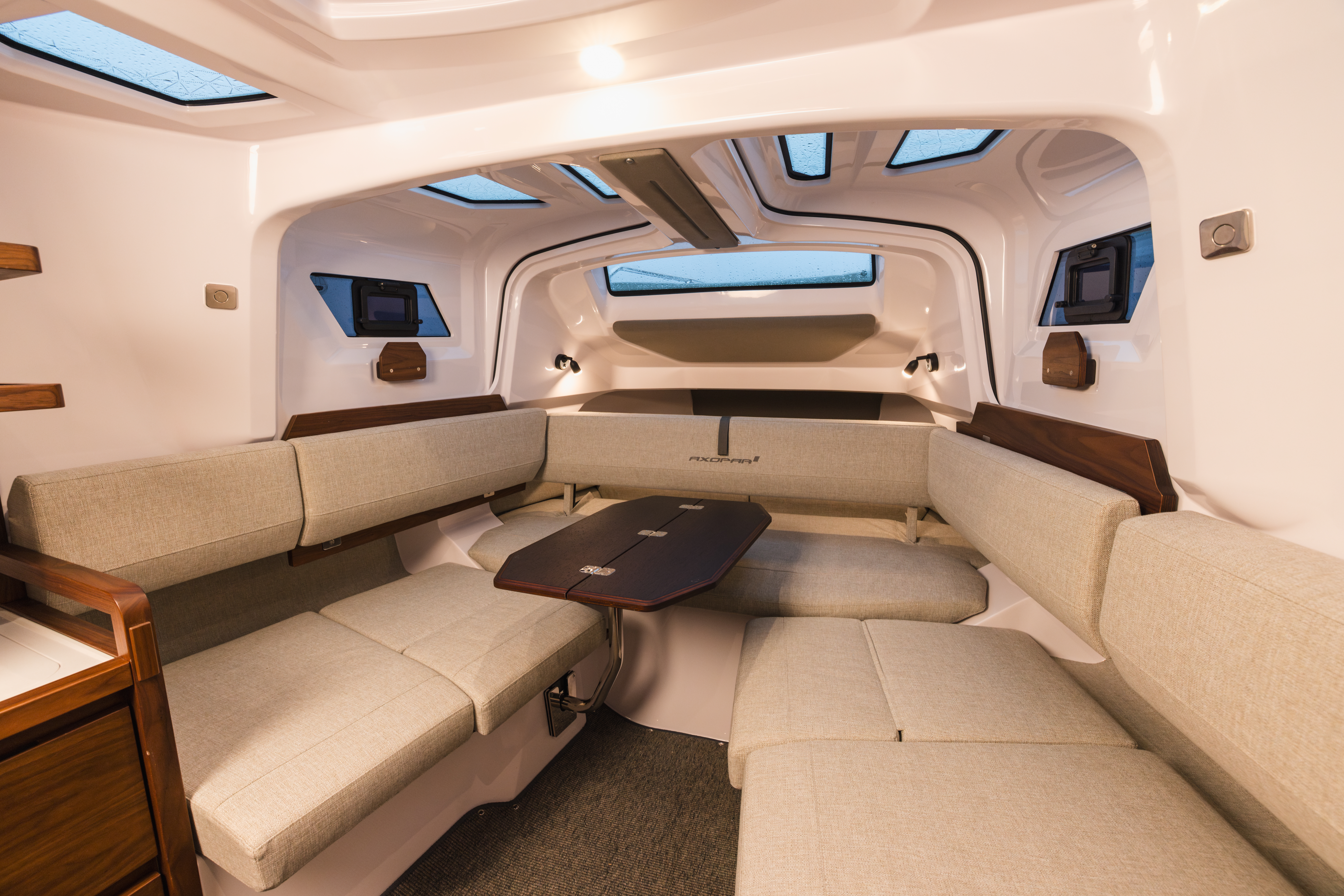 Axopar 38 XC Cross Cabin 099A6346