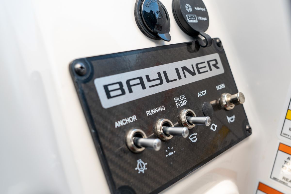 Bayliner M15 2 1200