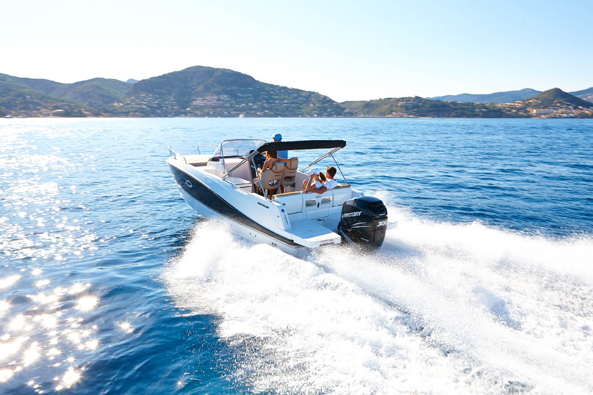 Quicksilver 755 Sundeck (1)