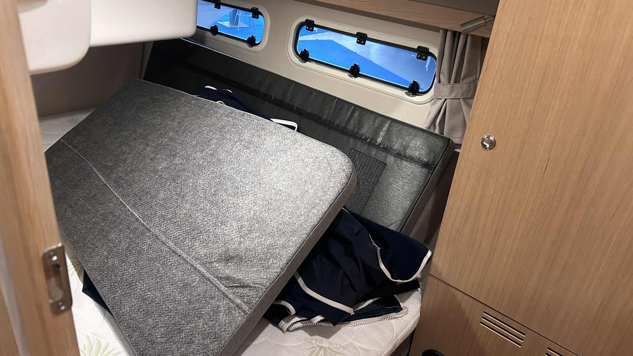 73B50313 41C4 425A Acef 63Fe9a8d41c2