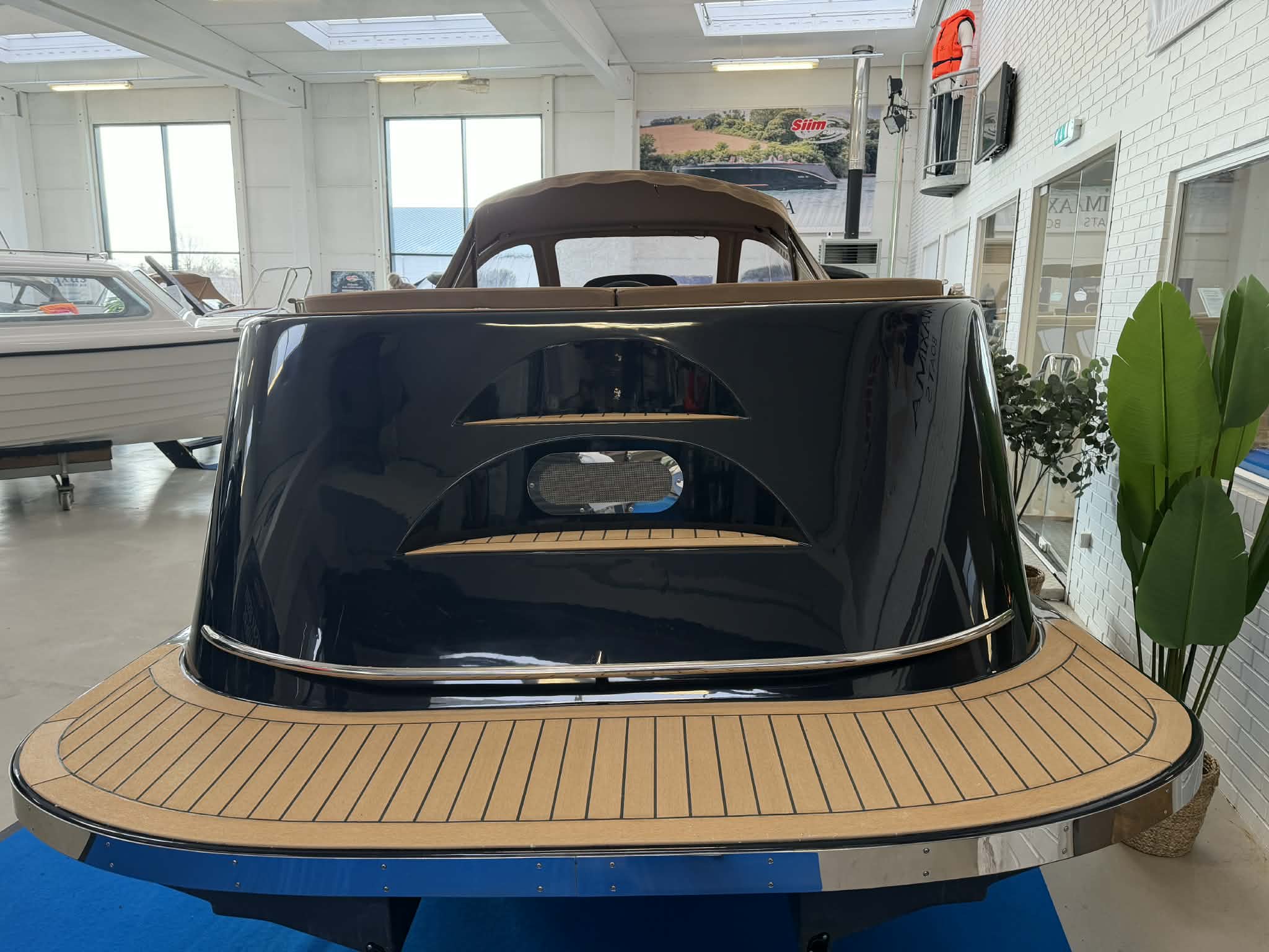 516F50c9 9463 4A5a B75e Fd9441f1cdfa