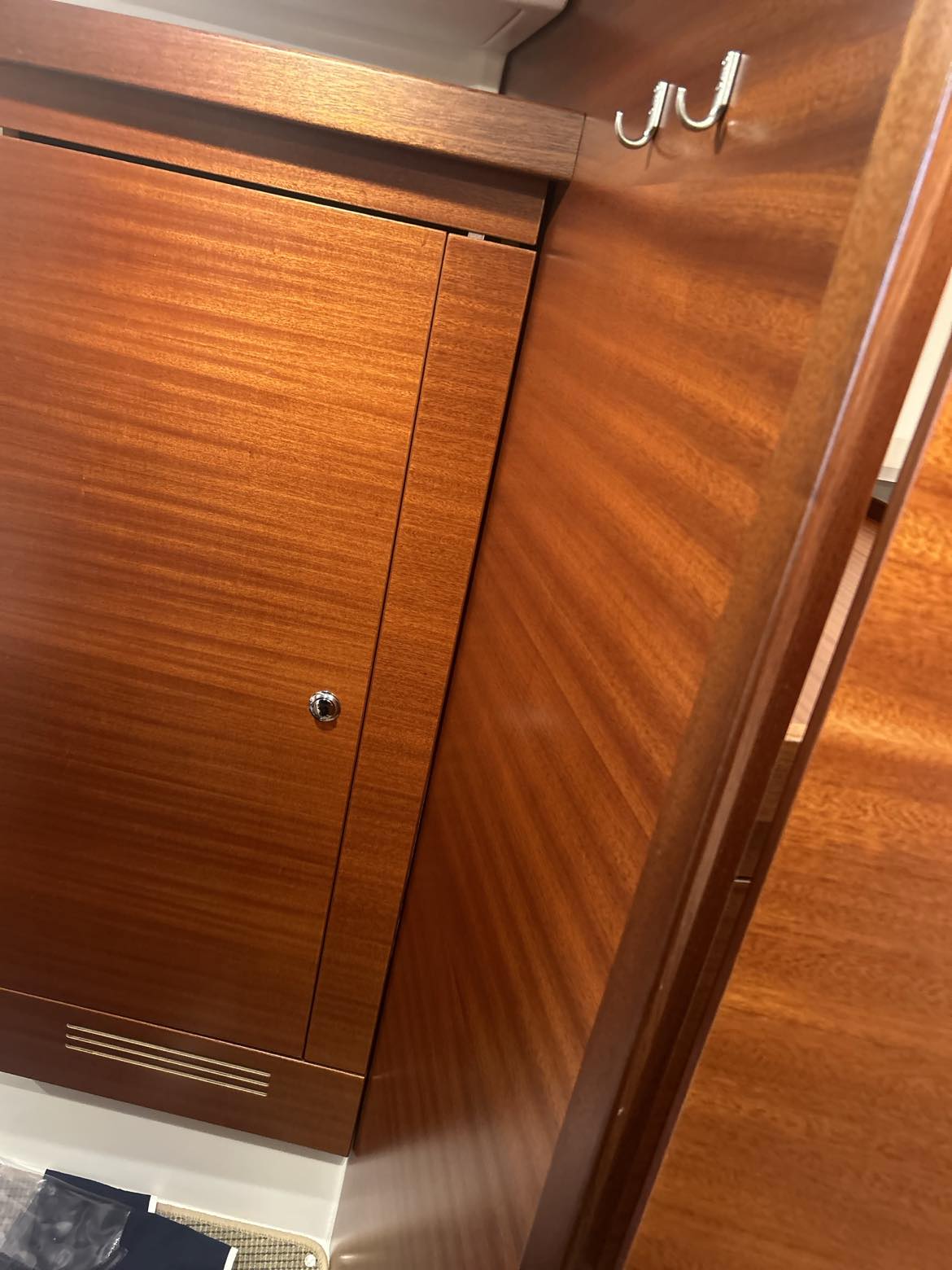 458546012 533857909299224 7847760413510847876 N