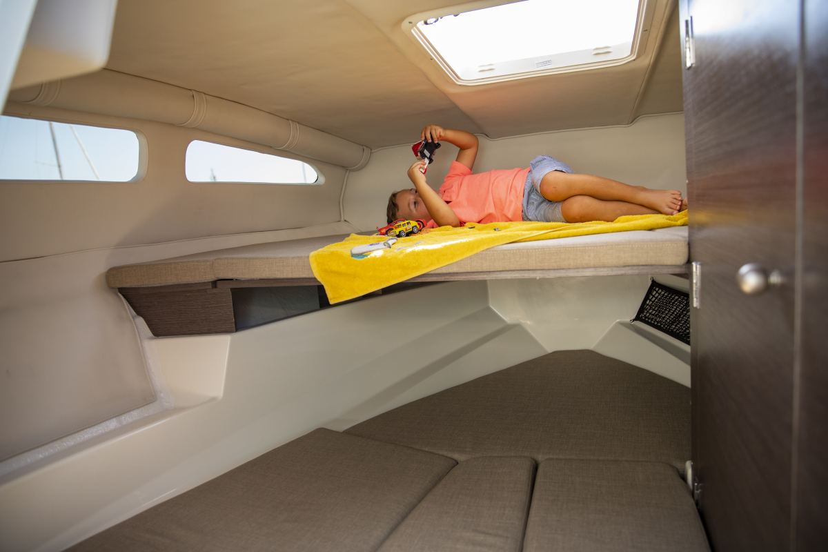 Bayliner Vr6 Ob Cuddy 18 1200