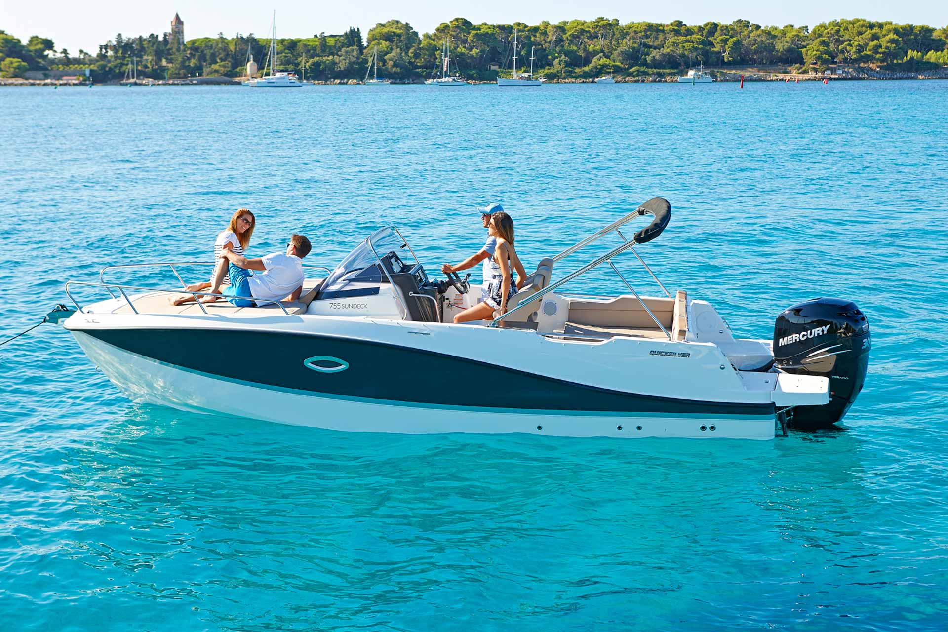 Quicksilver 755 Sundeck (25)