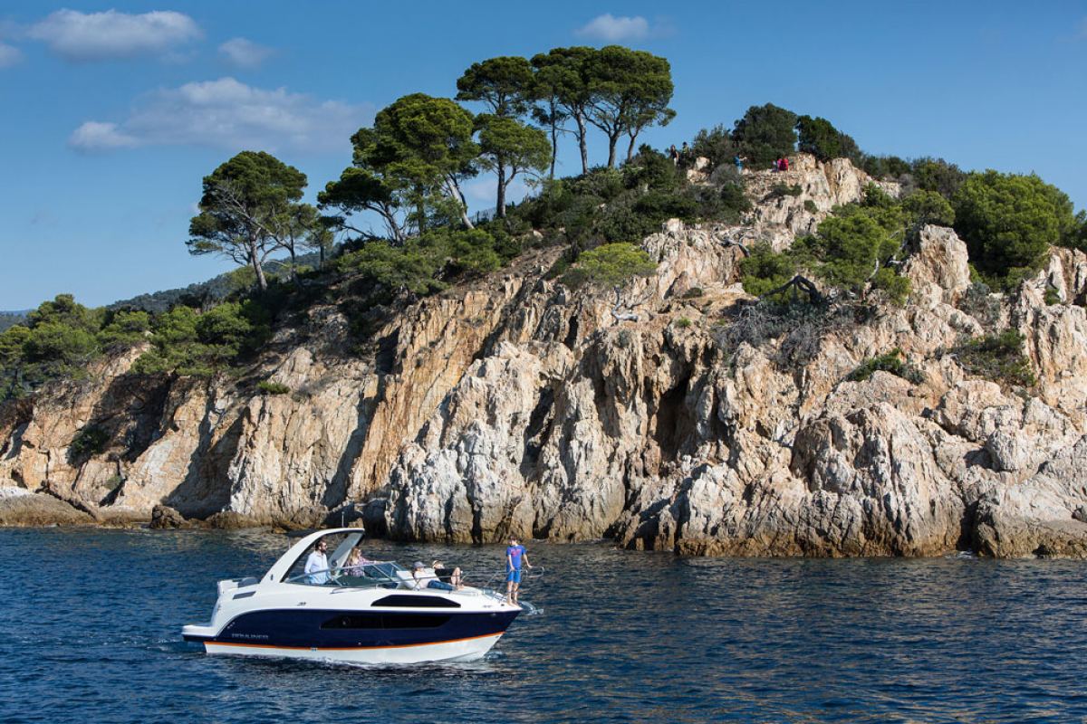 Bayliner Ciera 8 Med Mercruiser Sterndrive 4 1200